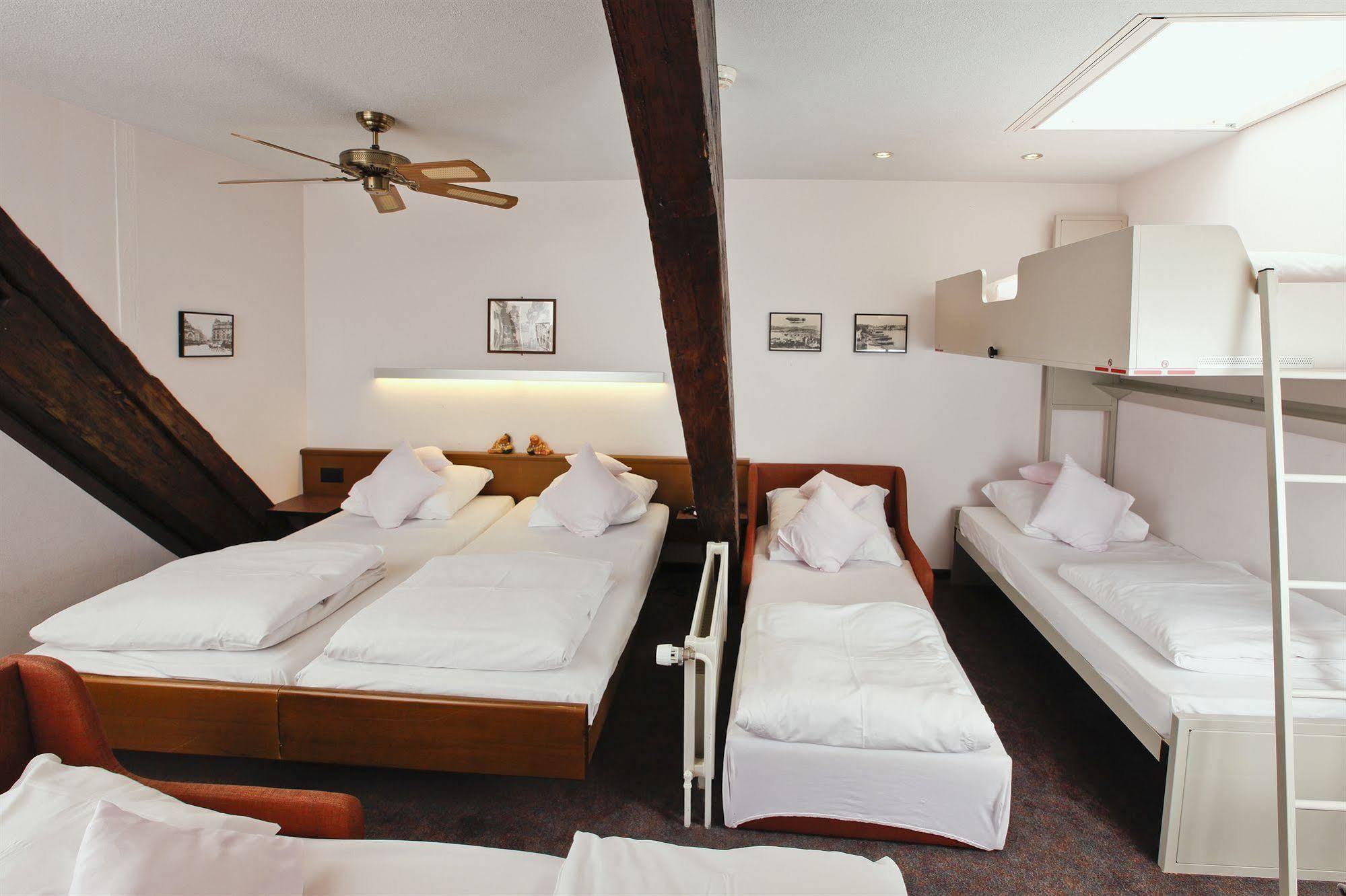 Roesli Guest House Lucerne Exterior photo